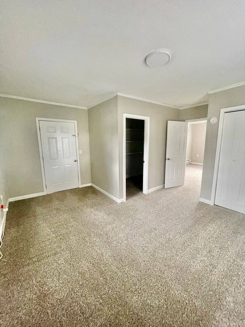 House for rent at 420 S Government St, Lincolnton, NC 28092