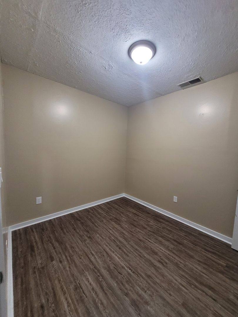 Apartment for rent at 1972 Main St, Comer, GA 30629