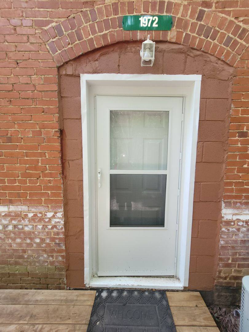 Apartment for rent at 1972 Main St, Comer, GA 30629