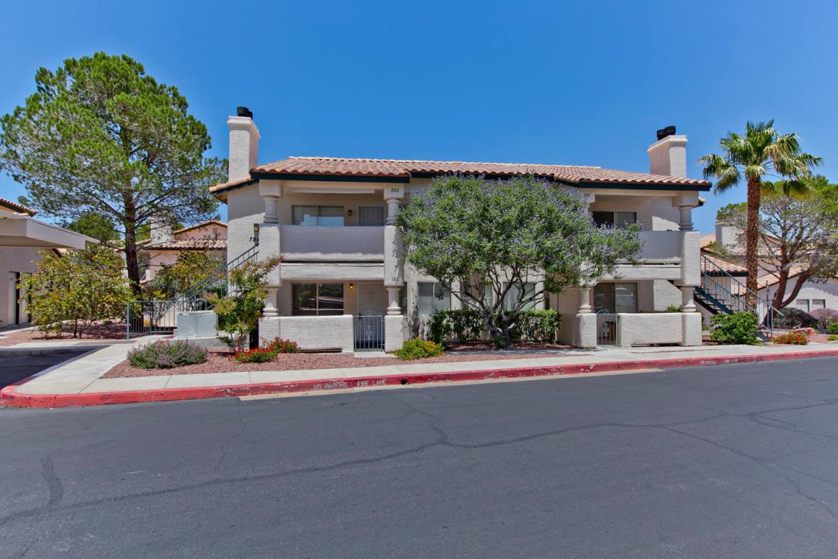 Condo for rent at 7944 Decker Canyon Dr, Las Vegas, NV 89128