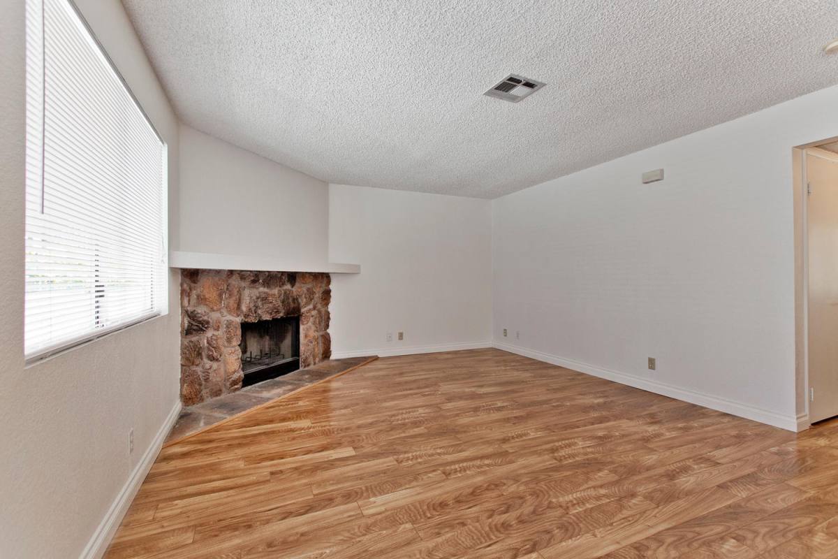 Condo for rent at 7944 Decker Canyon Dr, Las Vegas, NV 89128