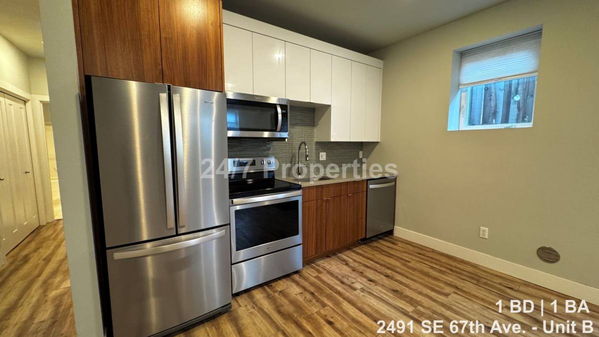 Apartment for rent at 2491 SE 67th Ave, Portland, OR 97206