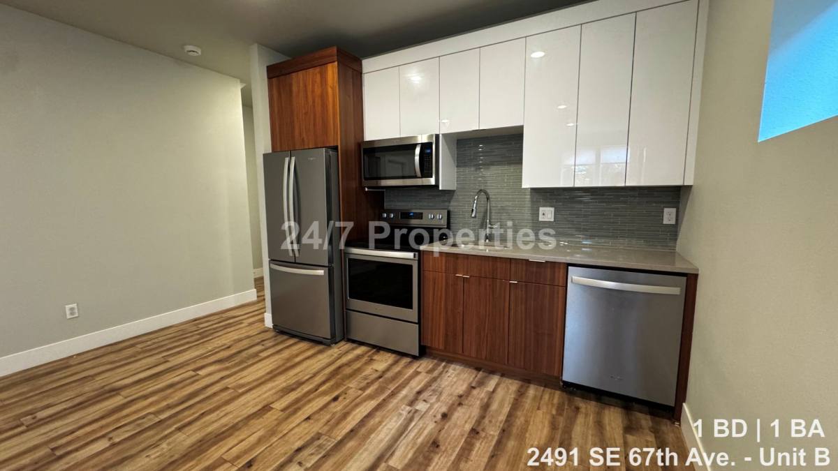Apartment for rent at 2491 SE 67th Ave, Portland, OR 97206