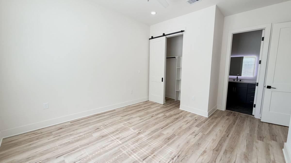 Townhouse for rent at 4722 Old Spanish Trail Building C, Houston, TX 77021