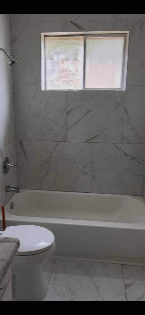 Townhouse for rent at 3116 Monterrey Square, Memphis, TN 38111