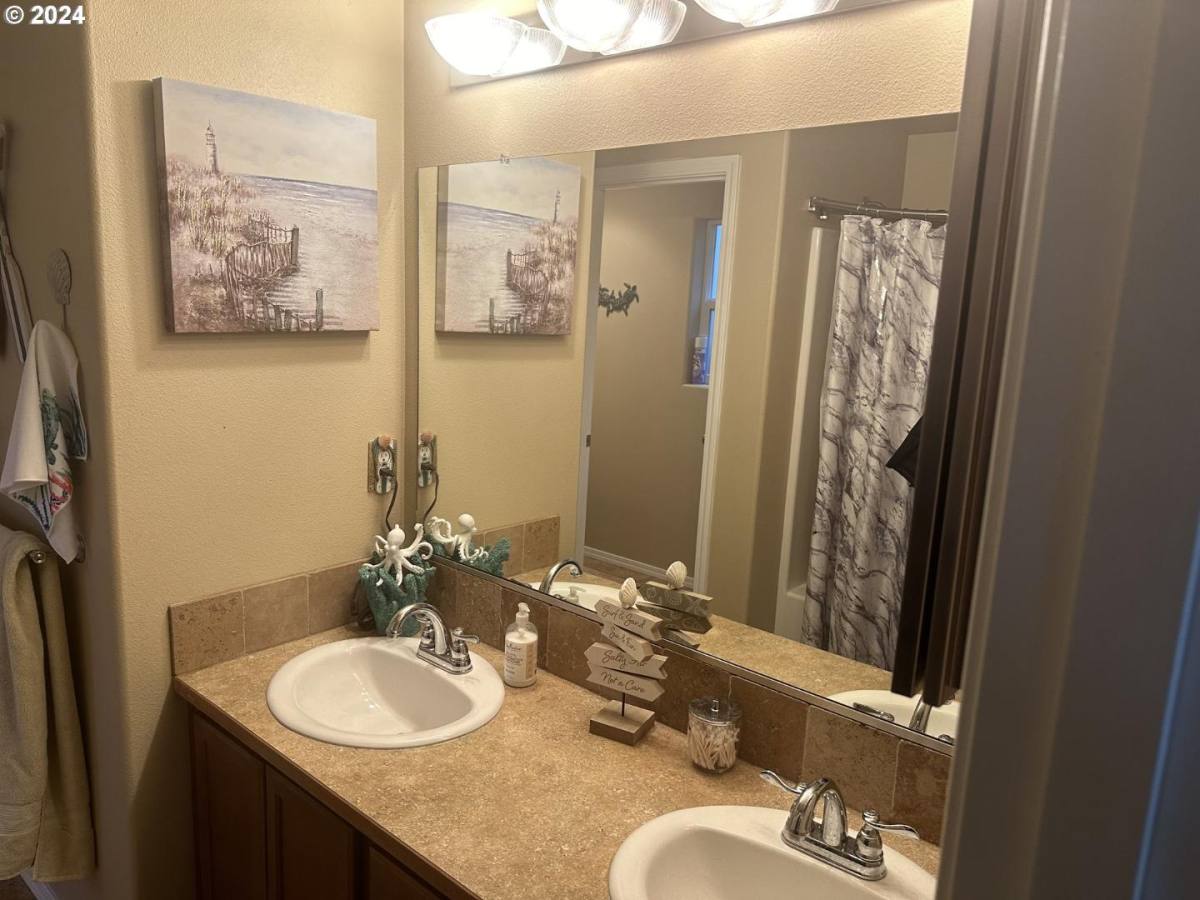 House for rent at 149 River Walk Place, Cottage Grove, OR 97424