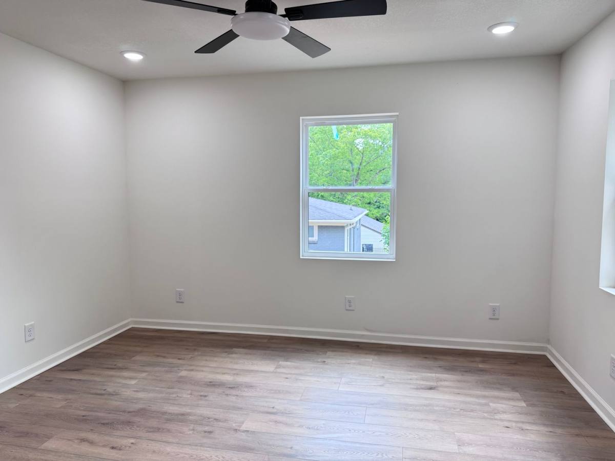 Apartment for rent at 19 Proctor Dr, Clarksville, TN 37043