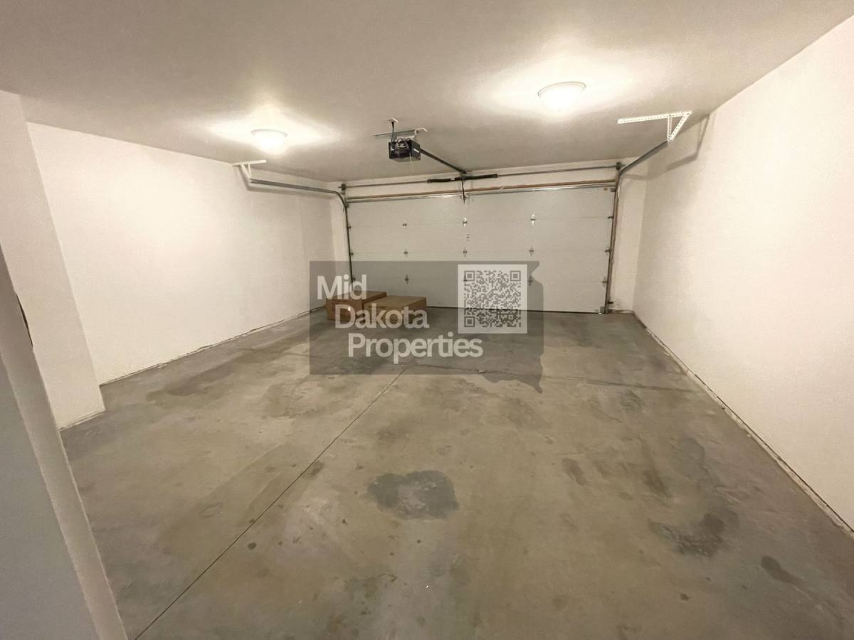 Apartment for rent at 109 E Juniper, Mitchell, SD 57301