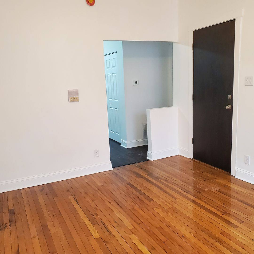 Apartment for rent at 1007 N Lavergne Ave, Chicago, IL 60651