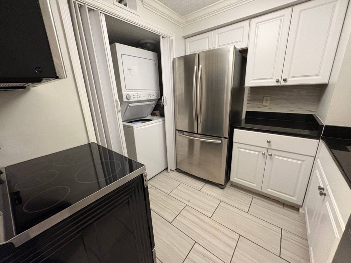 Apartment for rent at 2325 Elliston Place, Nashville, TN 37203