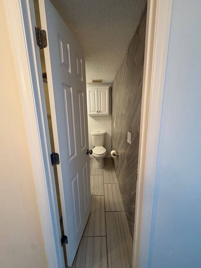 Apartment for rent at 2325 Elliston Place, Nashville, TN 37203