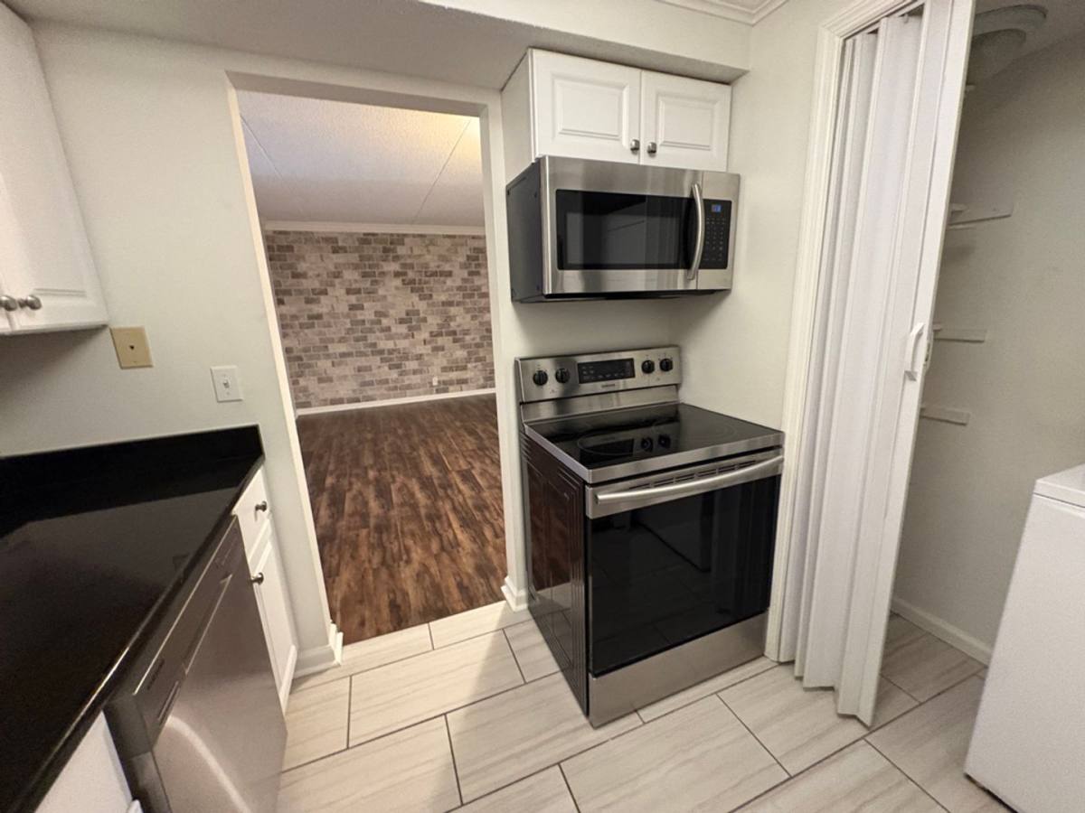 Apartment for rent at 2325 Elliston Place, Nashville, TN 37203
