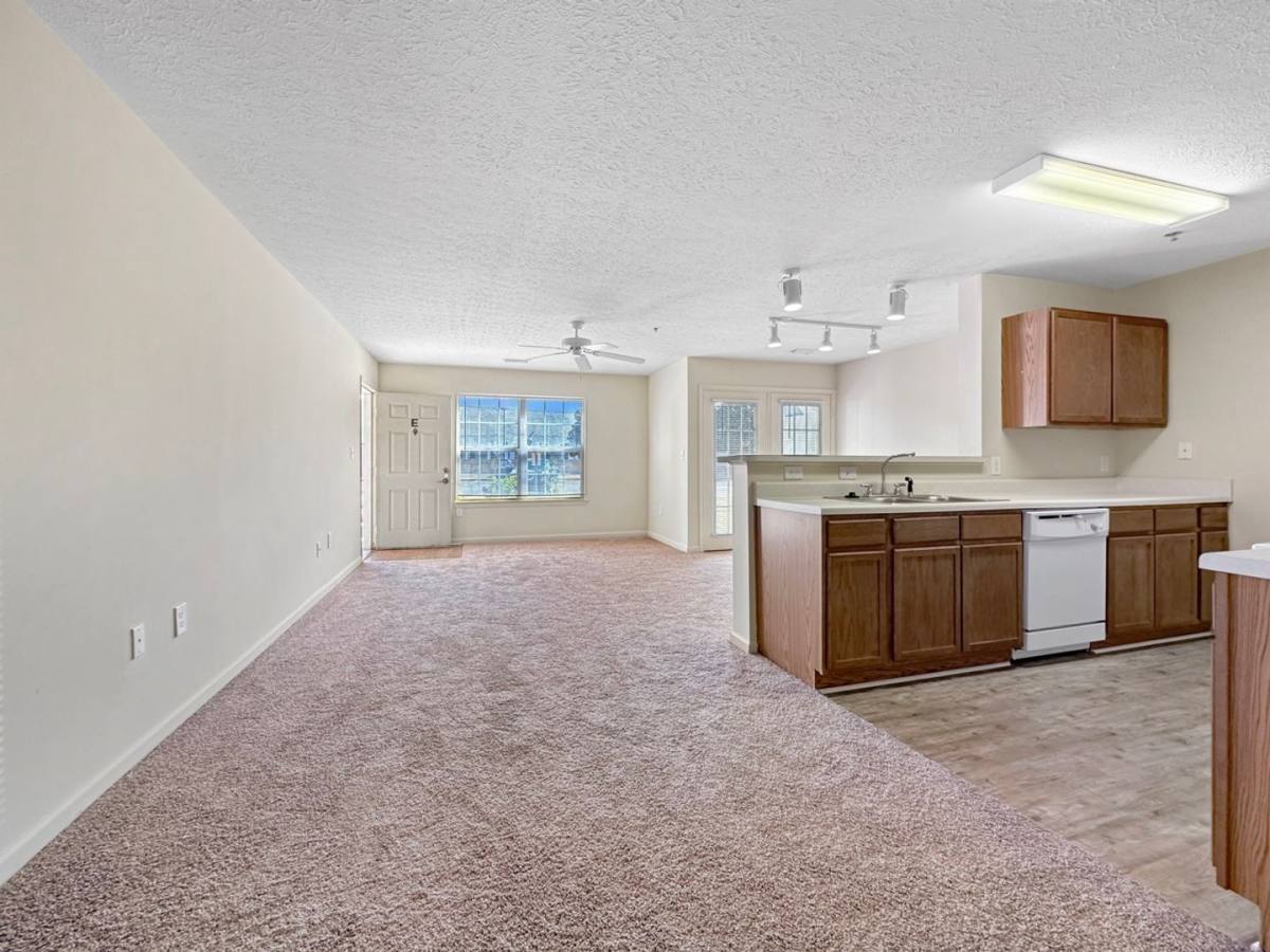 Apartment for rent at 19362 Chelsey Dr, Foley, AL 36535