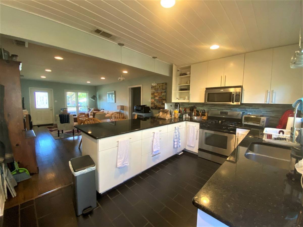 Apartment for rent at 3801 Ave G, Austin, TX 78751