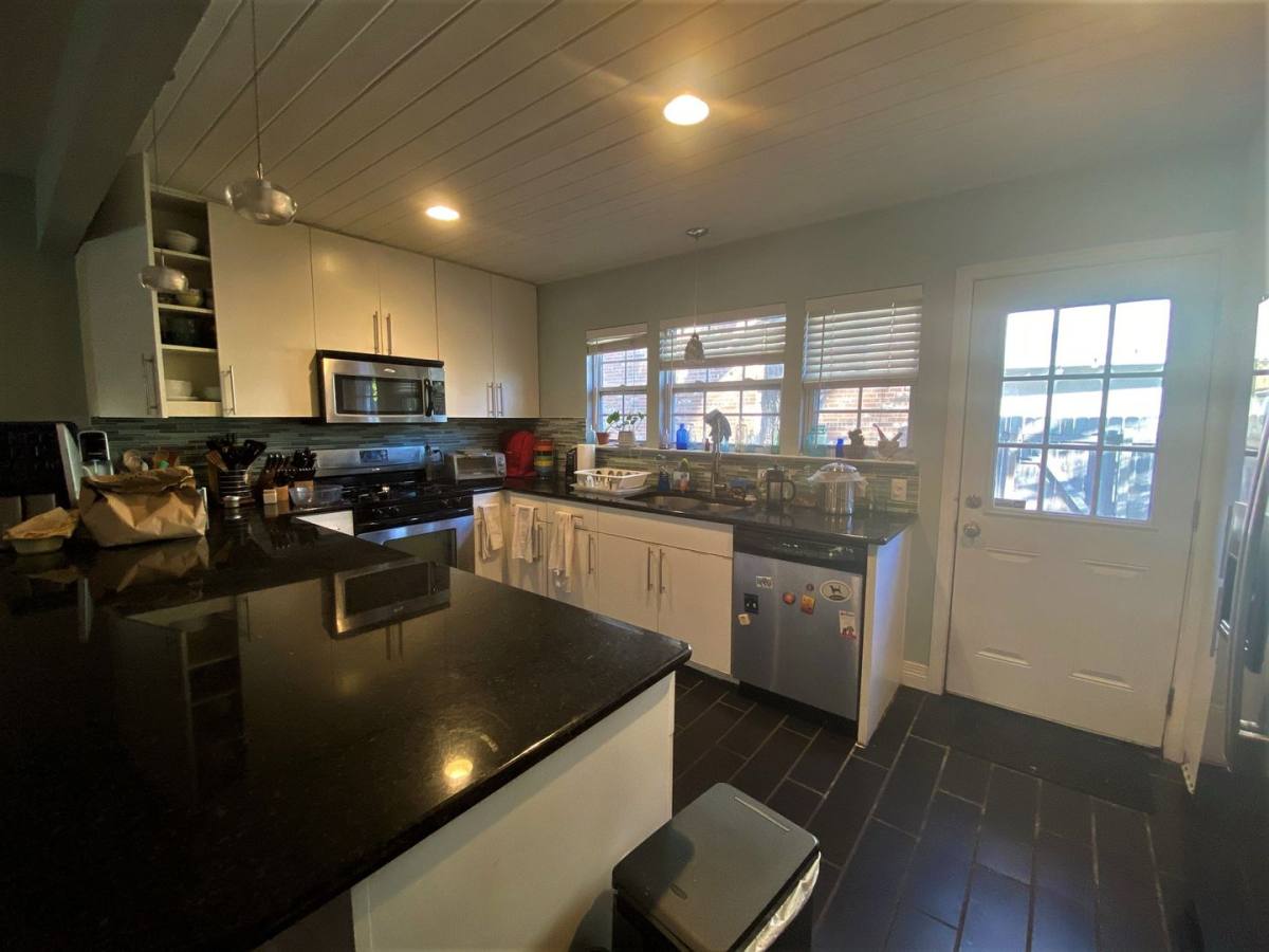 Apartment for rent at 3801 Ave G, Austin, TX 78751