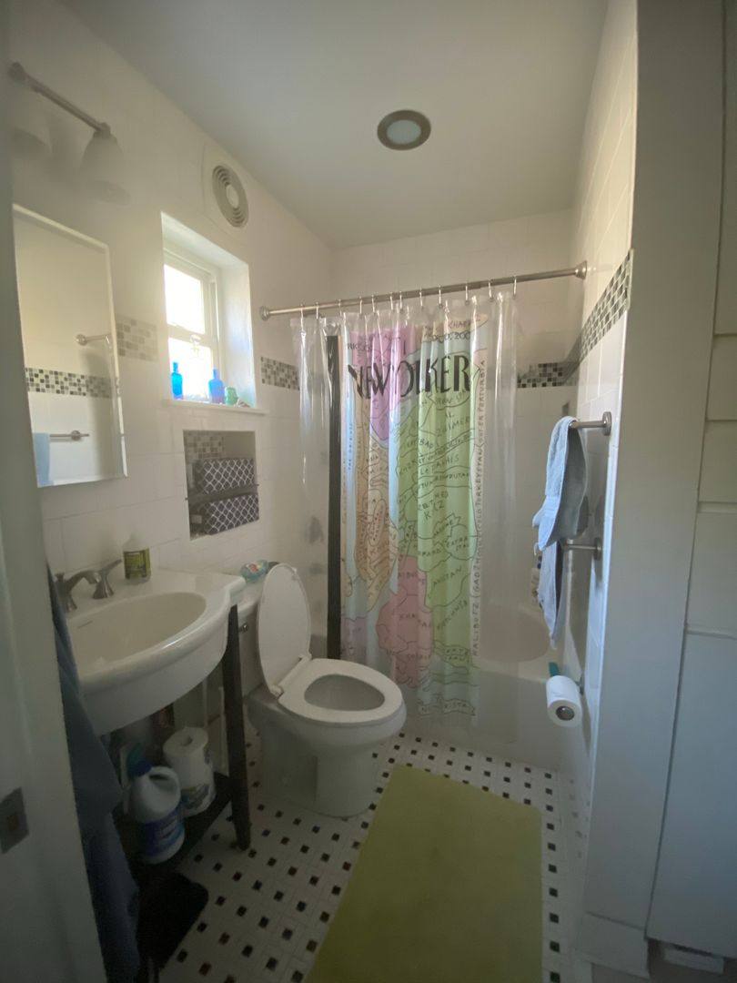 Apartment for rent at 3801 Ave G, Austin, TX 78751