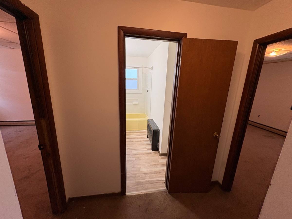 Apartment for rent at 949 W Pike St #A, Clarksburg, WV 26301