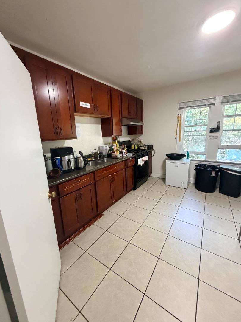 Apartment for rent at 1780 Le Roy Ave #21, Berkeley, CA 94709