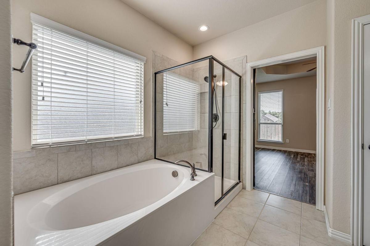House for rent at 438 Brookdale Dr 428, Midlothian, TX 76065