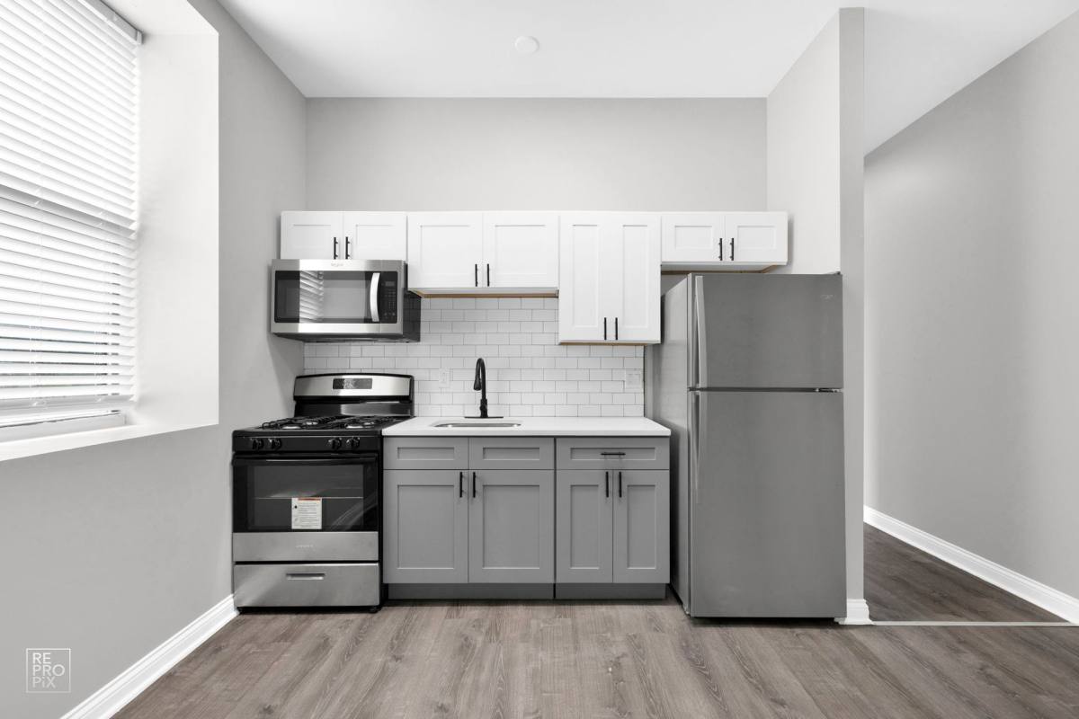 Apartment for rent at 801-05 E Drexel Square, Chicago, IL 60615