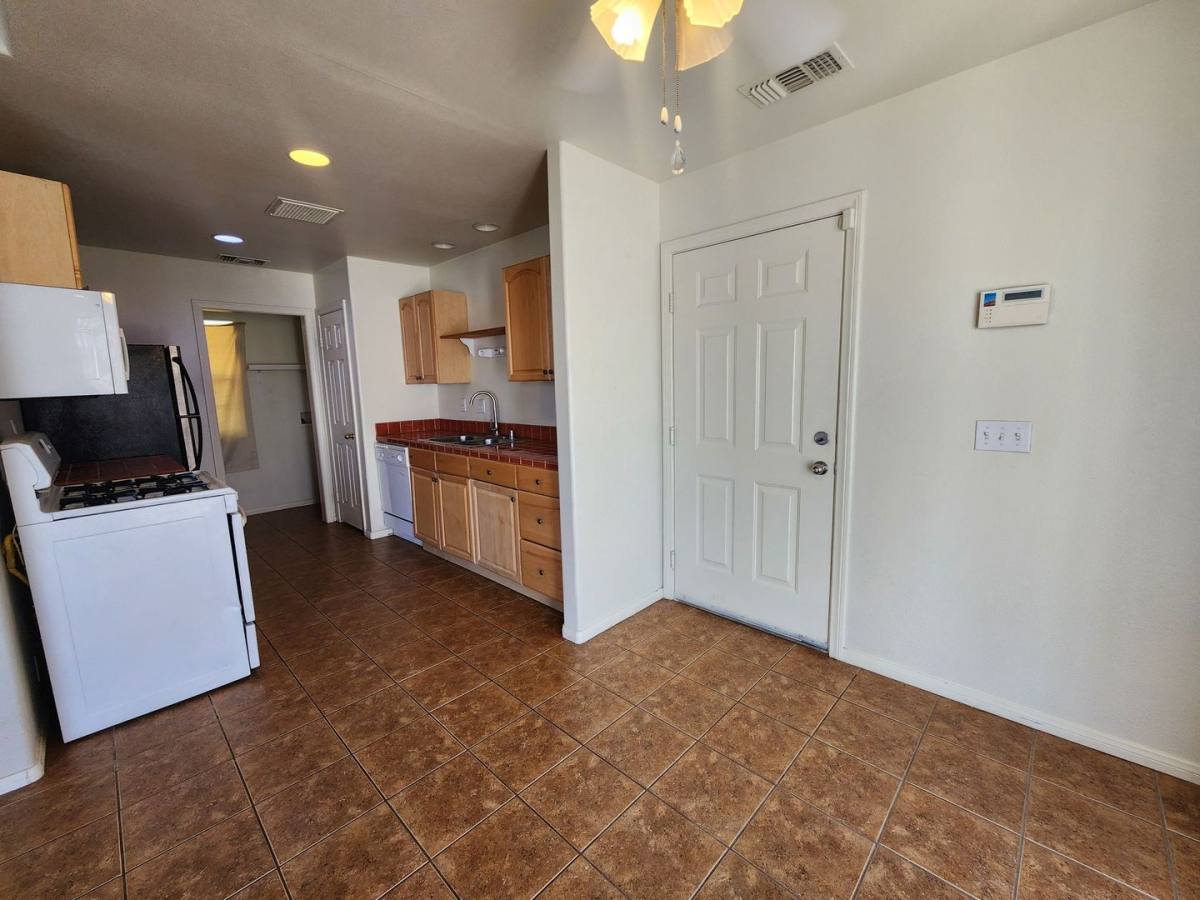 House for rent at 74698 Serrano Dr, Twentynine Palms, CA 92277