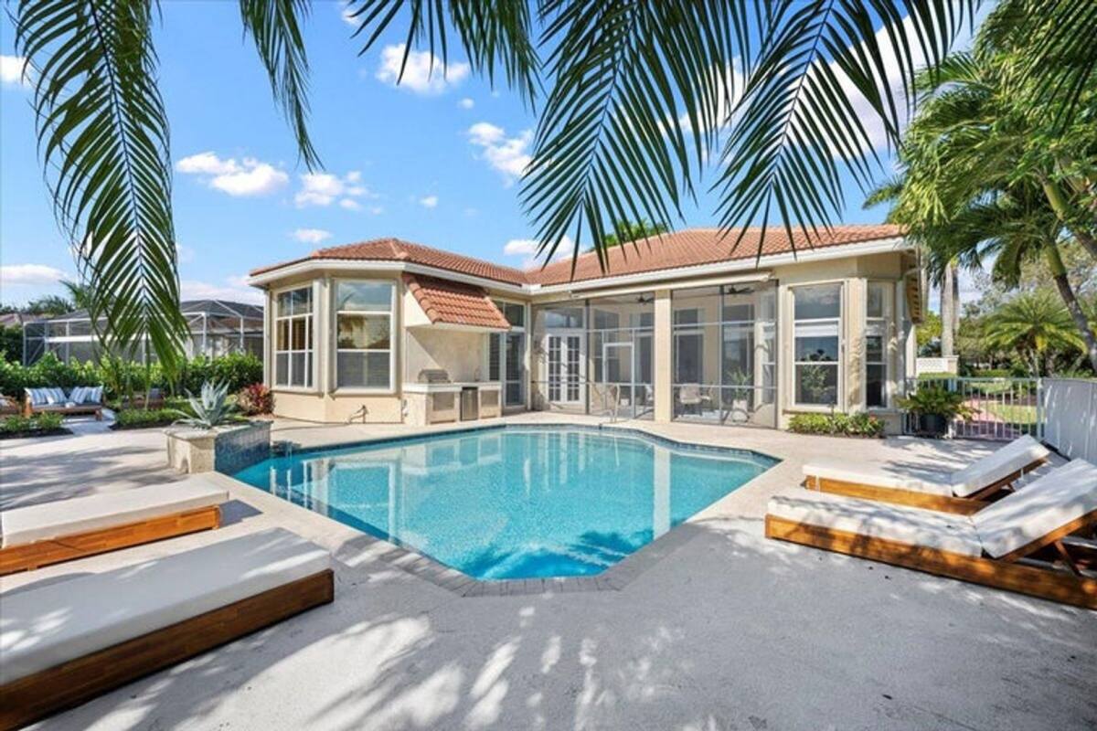 House for rent at 7557 Preserve Dr, West Palm Beach, FL 33412