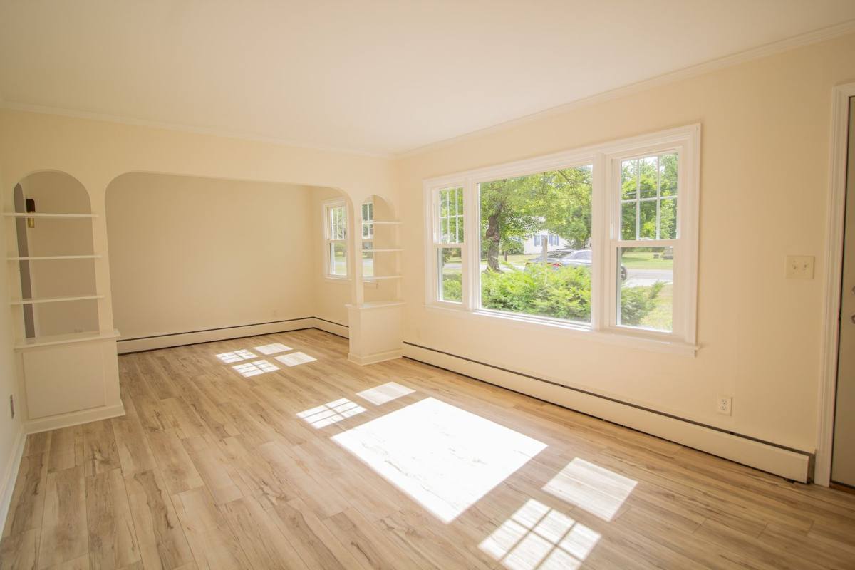 House for rent at 4 Weiser St, Glenmont, NY 12077