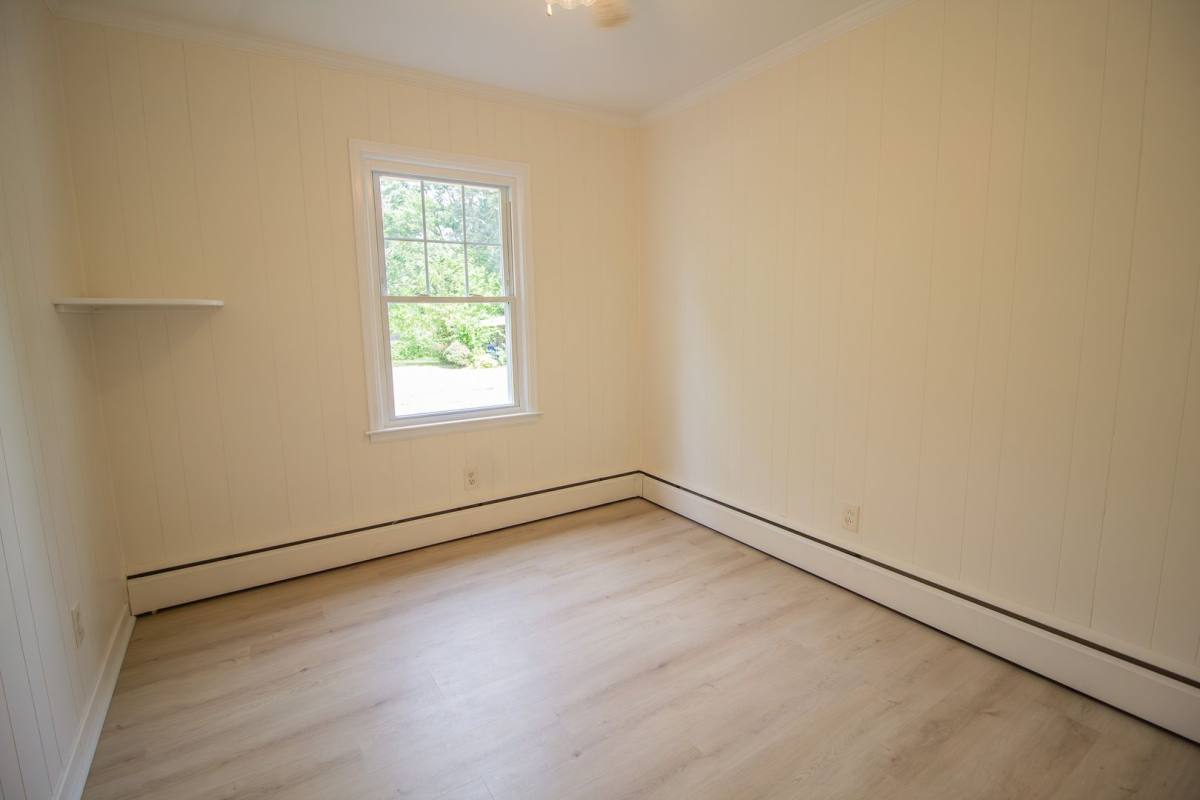 House for rent at 4 Weiser St, Glenmont, NY 12077