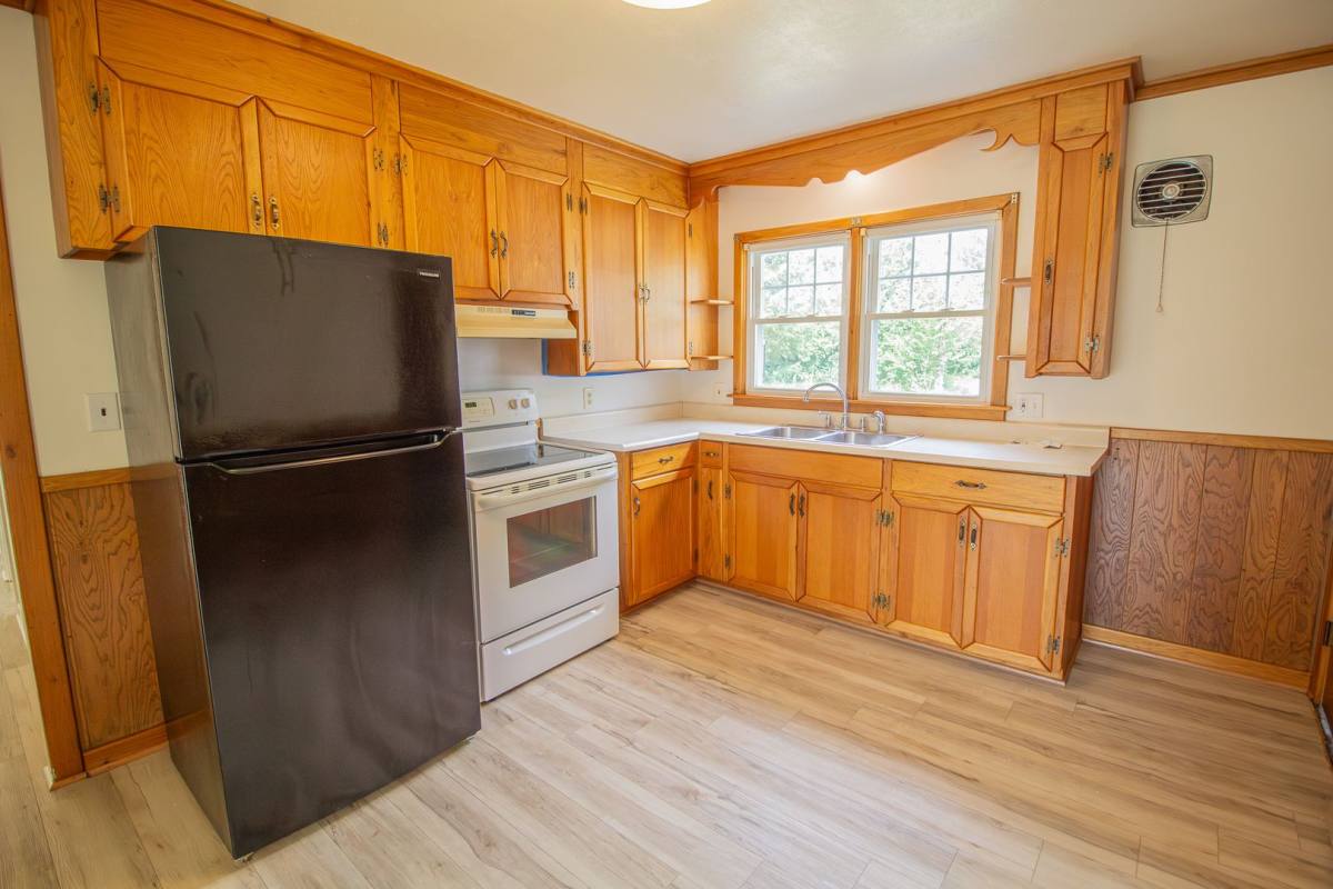 House for rent at 4 Weiser St, Glenmont, NY 12077