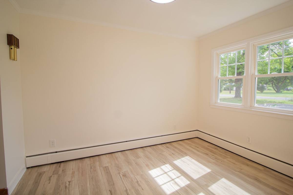 House for rent at 4 Weiser St, Glenmont, NY 12077
