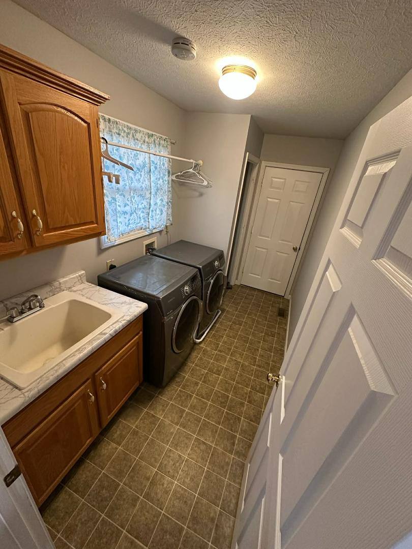 House for rent at 5136 N Long Grove Rd, Cecilia, KY 42724