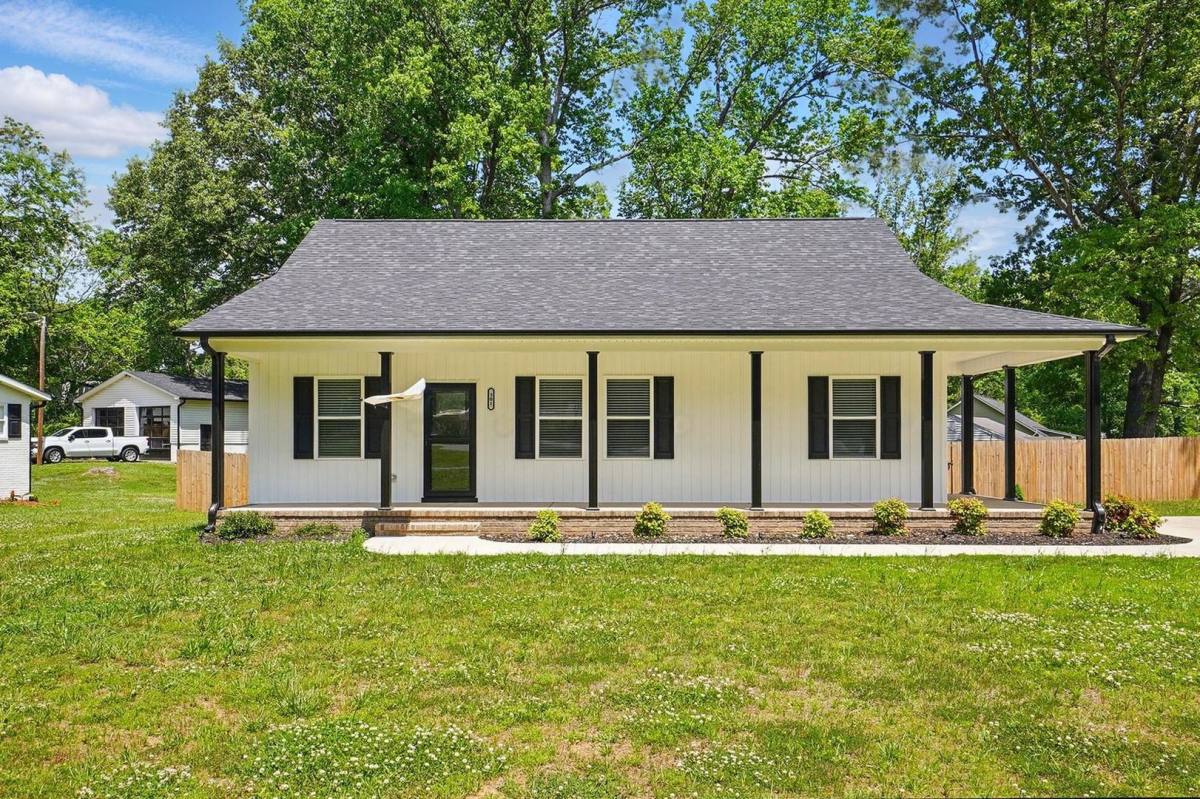 House for rent at 301 Tomberlin Rd, Mount Holly, NC 28120