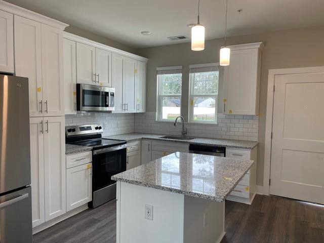 Townhouse for rent at 133 John St #E- Ravenel 2-0A, Lake City, SC 29560