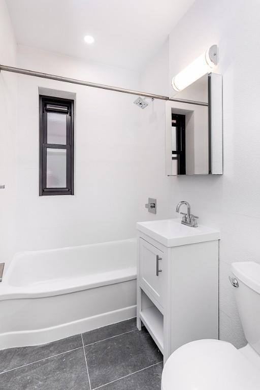 Apartment for rent at 10 W 65th St #4M, New York, NY 10023