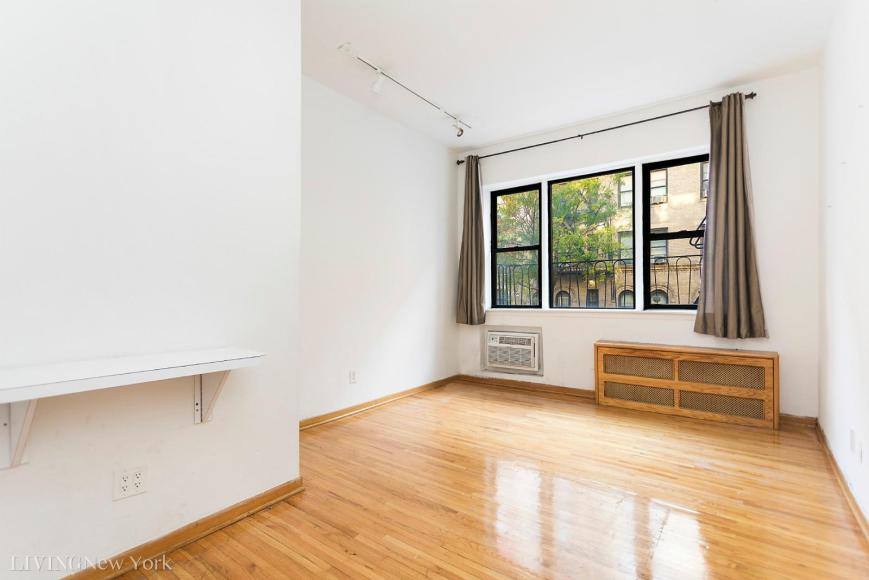 Apartment for rent at 225 E 82nd St #7B, New York, NY 10028
