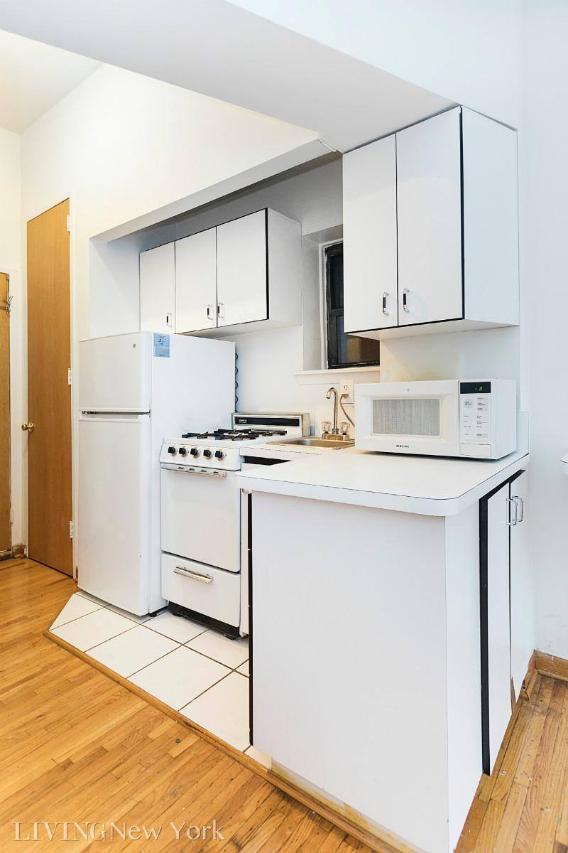 Apartment for rent at 225 E 82nd St #7B, New York, NY 10028