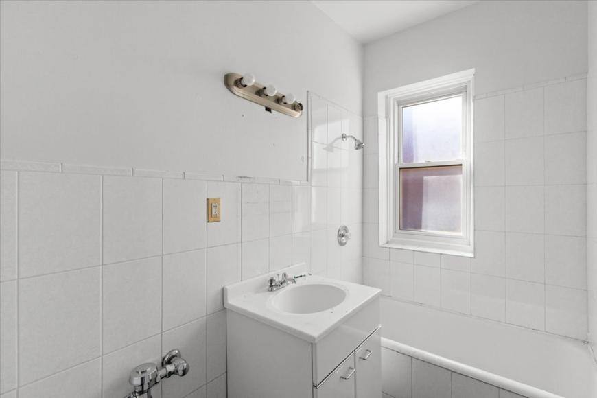 Apartment for rent at 2453 N Clark #2, Chicago, IL 60614
