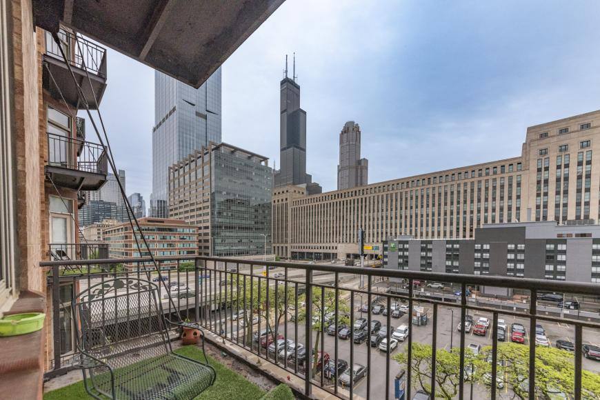 Apartment for rent at 500 S Clinton #510, Chicago, IL 60607