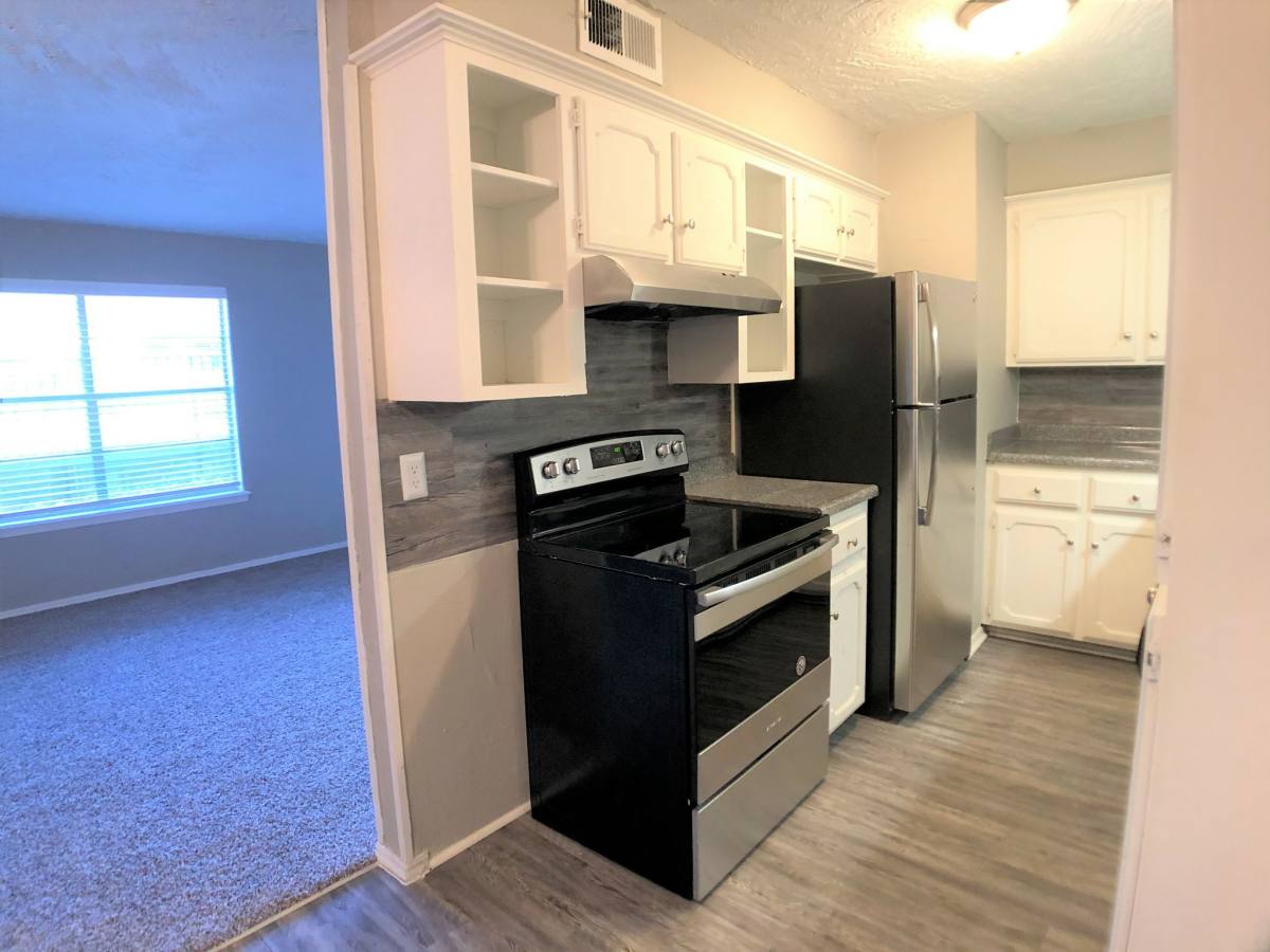 Apartment for rent at Rock Canyon, 301 Hal Muldrow Dr, Norman, OK 73069