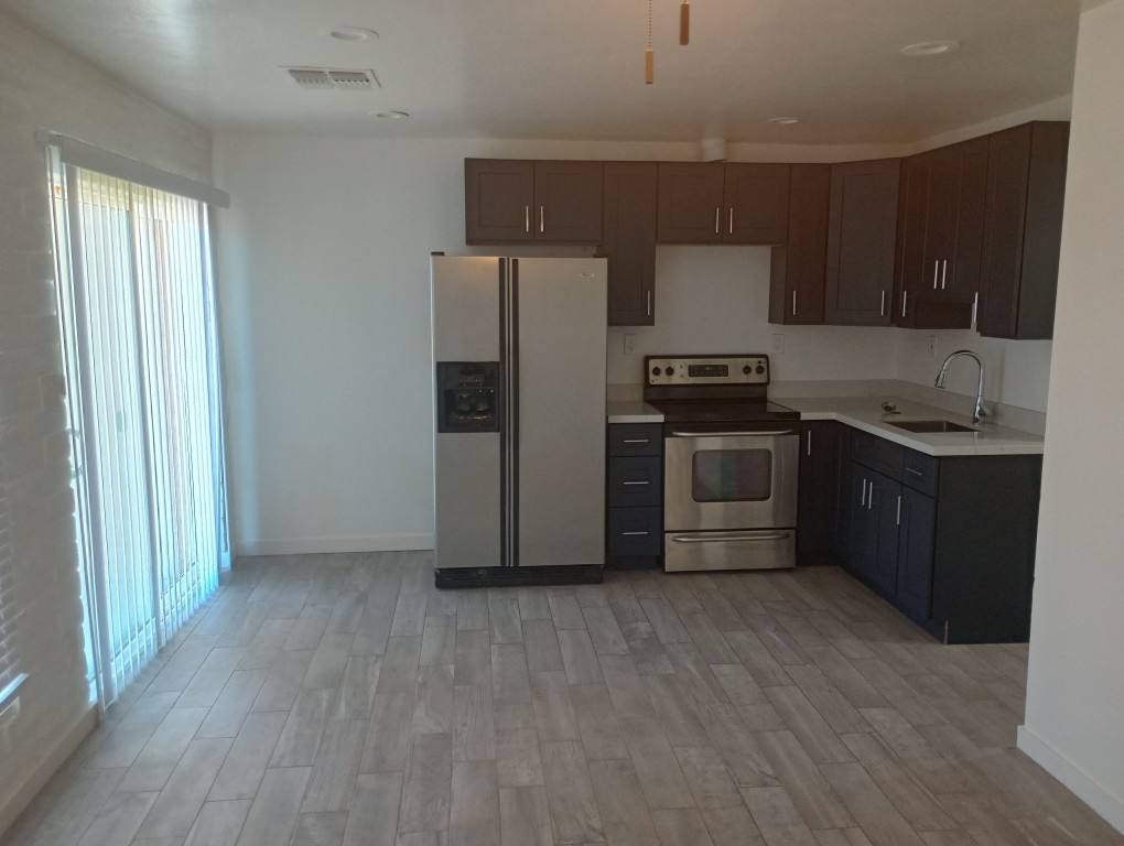 Townhouse for rent at 13961 S Berwick Ave #4, Arizona City, AZ 85123