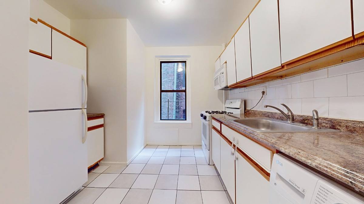 Apartment for rent at 357 Edgecombe Ave #3B, New York, NY 10031