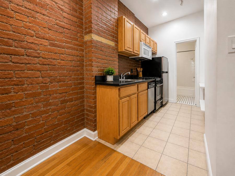 Apartment for rent at 552 W 184th St #1, New York, NY 10033