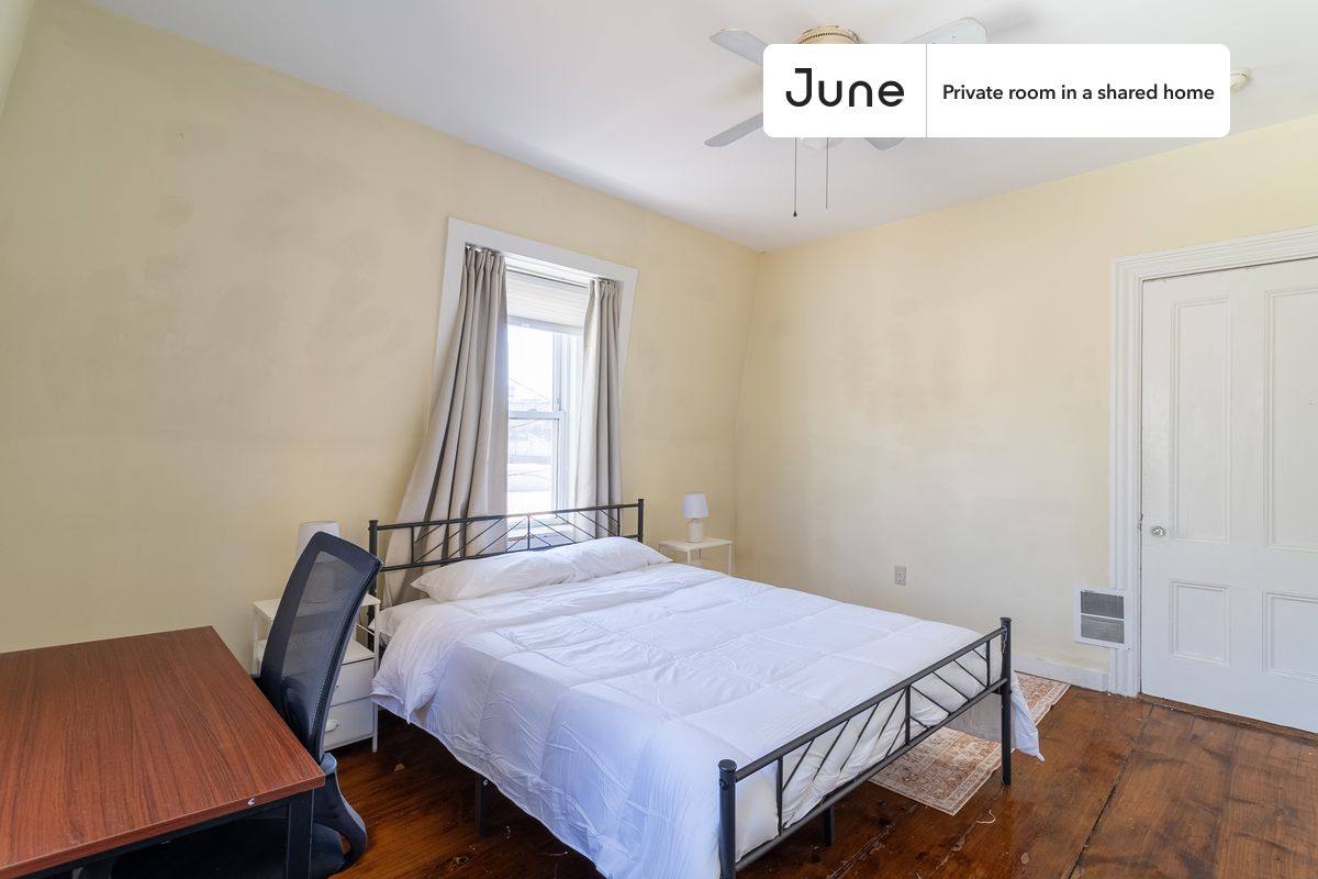 Apartment for rent at 292 Lincoln St, Allston, MA 02134