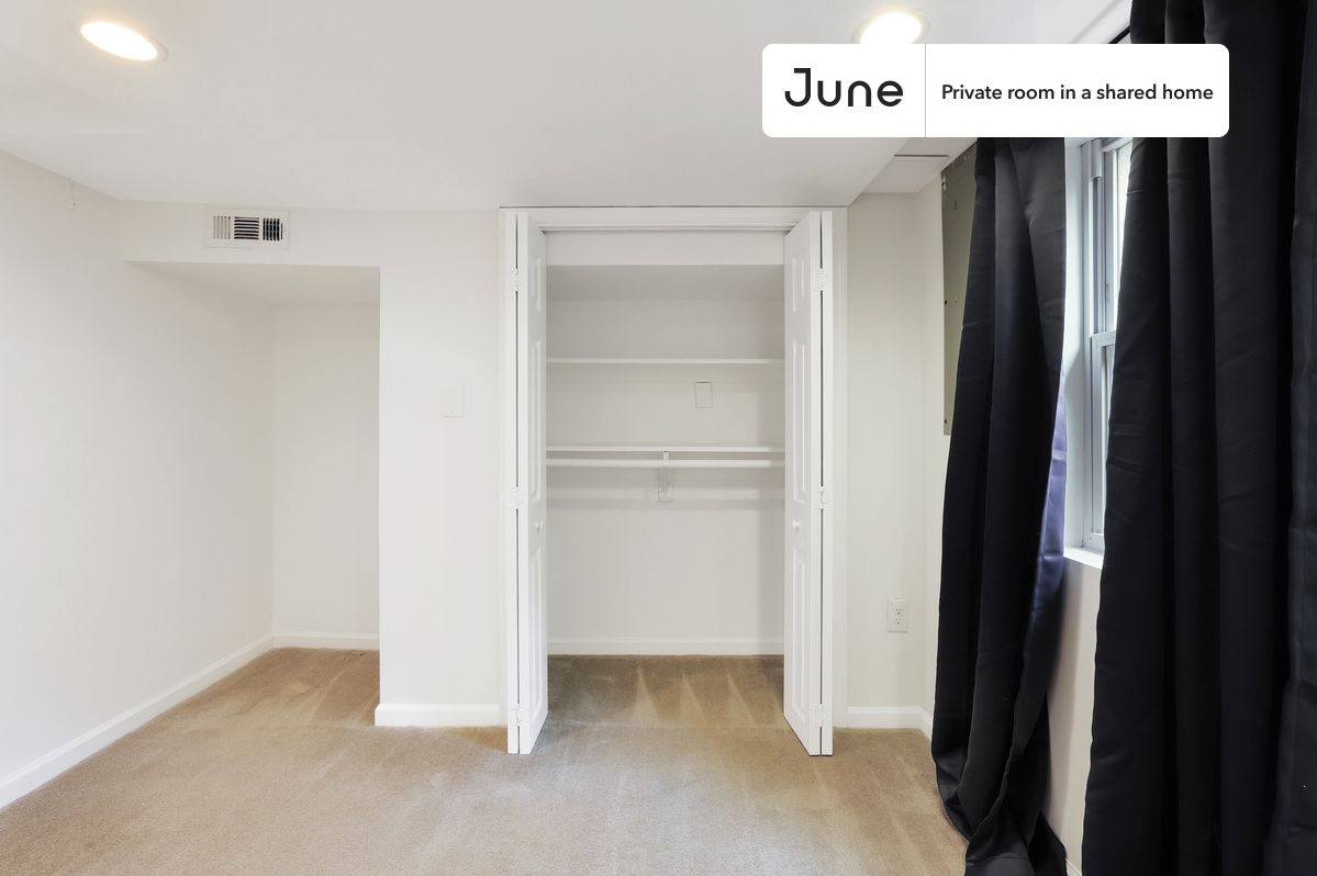 Apartment for rent at 1242 11th St NW #BE, Washington, DC 20001