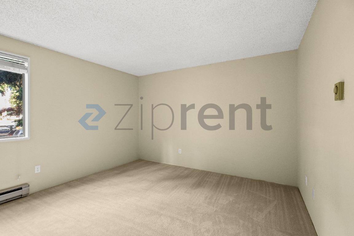 Apartment for rent at 12528 NE 117th Place #E5, Kirkland, WA 98034