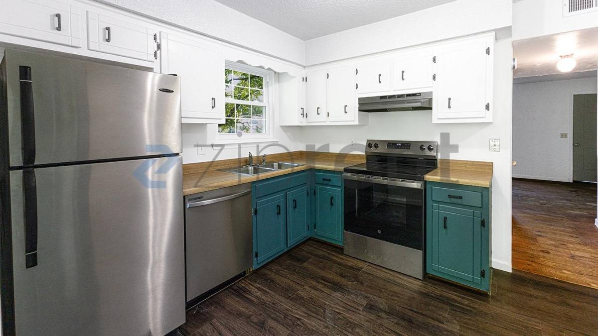 House for rent at 626 Netherlands Dr, Hermitage, TN 37076
