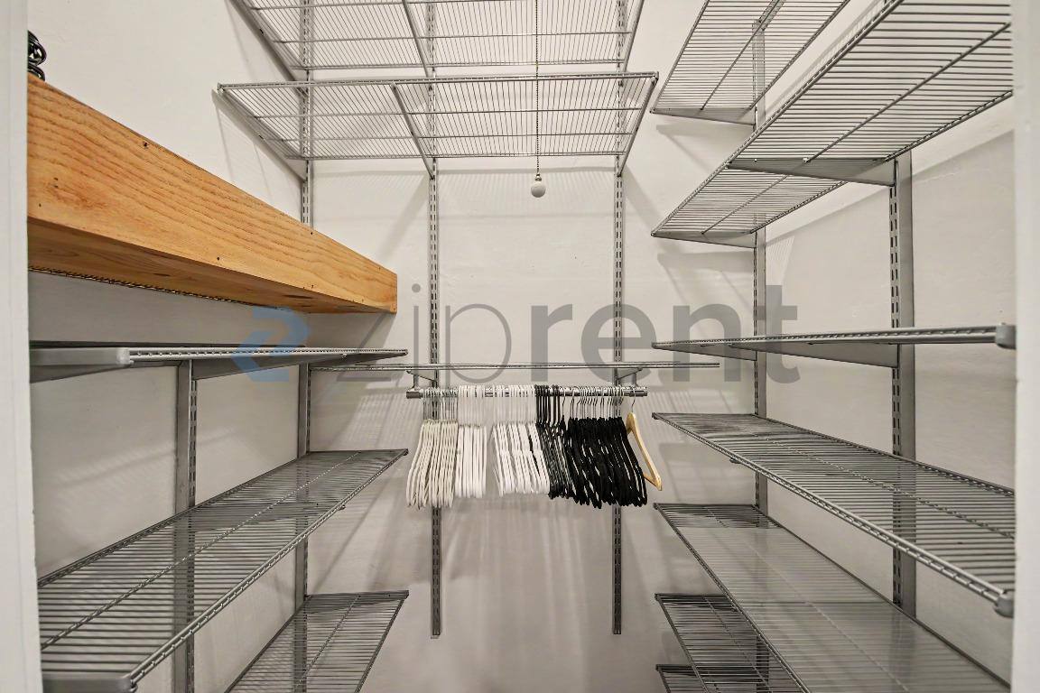 Apartment for rent at 2121 James M Wood Blvd #120, Los Angeles, CA 90006