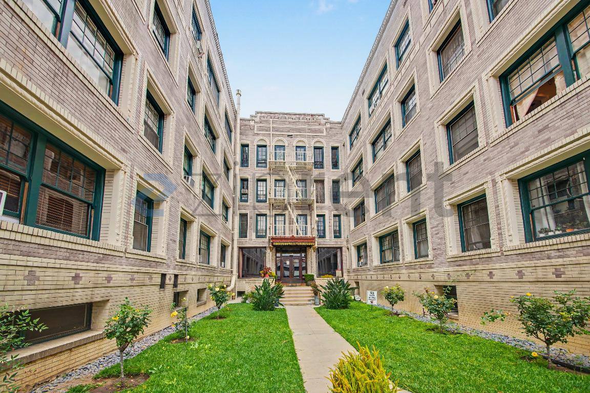 Apartment for rent at 2121 James M Wood Blvd #120, Los Angeles, CA 90006