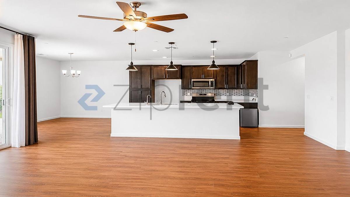 House for rent at 2814 Jasmine Ave, Reedley, CA 93654