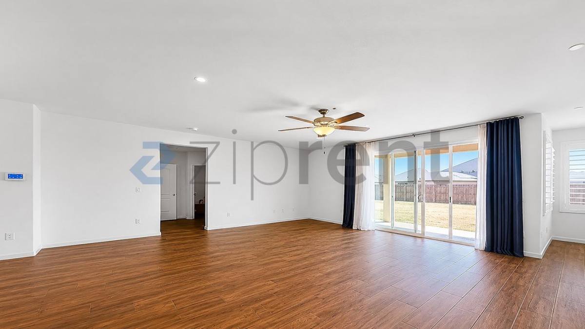 House for rent at 2814 Jasmine Ave, Reedley, CA 93654